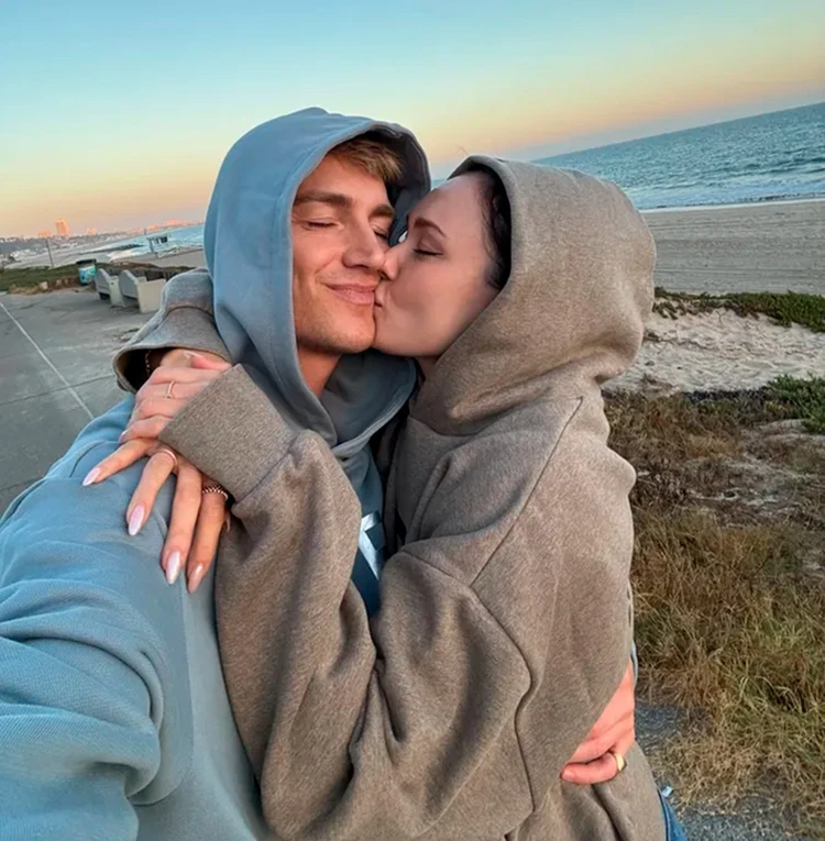 Фото: соцсети. Алексей и Аида: влюблены и счастливы