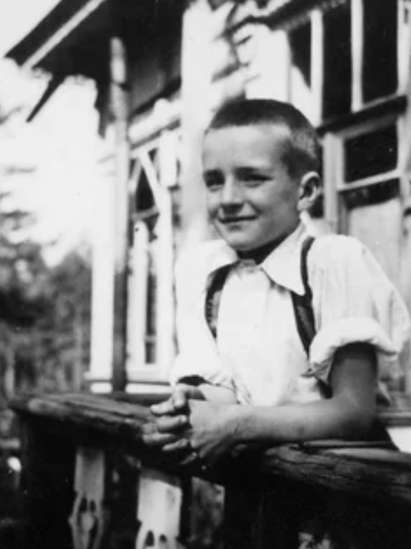 Максим Дмитриевич Шостакович