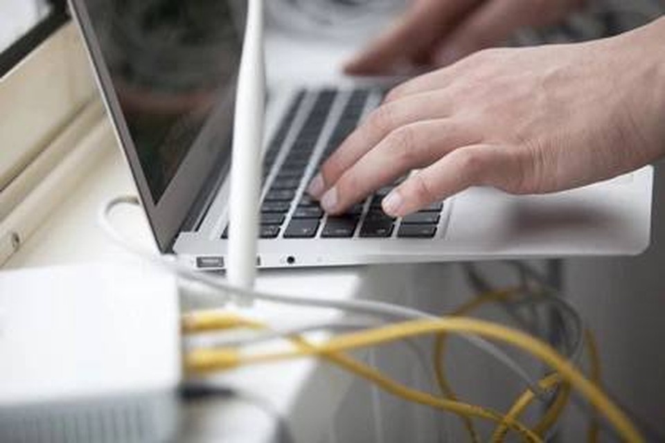    В Ростовской области второй день фиксируют проблемы с работой мессенджера. Анастасия ОСИПОВА