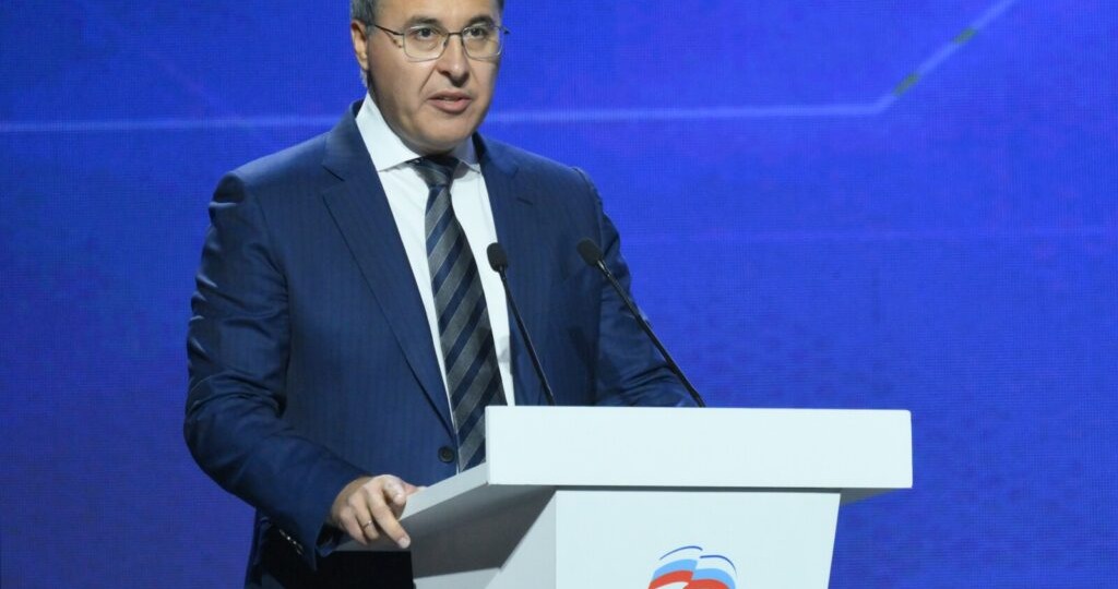 Дефицит кадров возник при профиците студентов