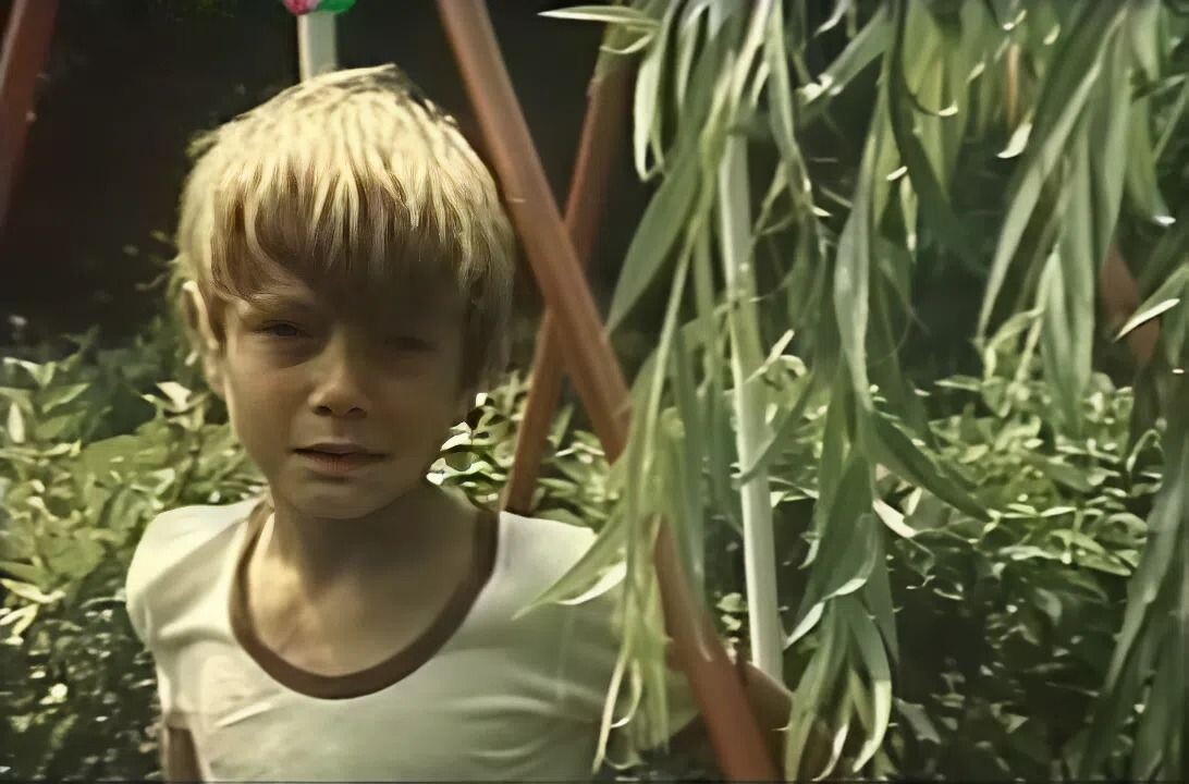 Ричард Борткевич в фильме «Двое на острове слез».