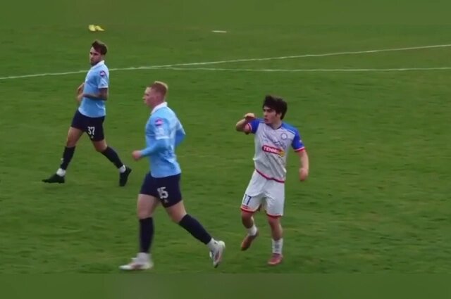    Между футболистами произошла словесная перепалка. Фото: Кадр видеотрансляции