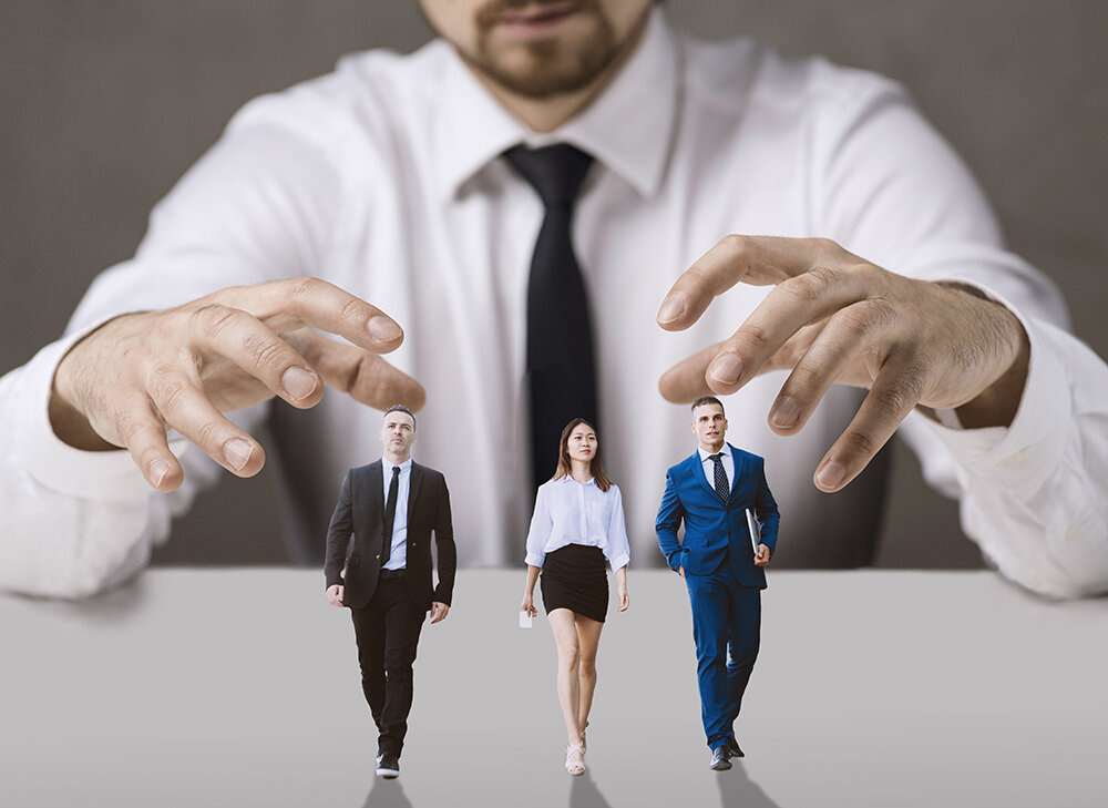    По привычке, Никол Пашинян и его соратники заявили, что будут действовать методом кнута и пряника. Фото: vecteezy.com