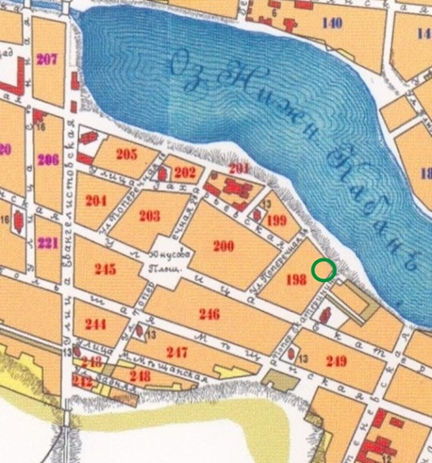 Фрагмент плана города Казани 1884 года издания С. Монастырского с указанием месторасположения домов №№ 2 и 4 по ул. Ахтямова