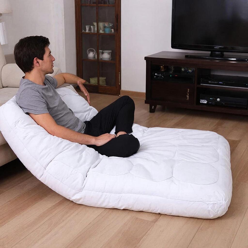 Используя подушку как сиденье, вы буквально «придавливаете» свои мысли и удачу.