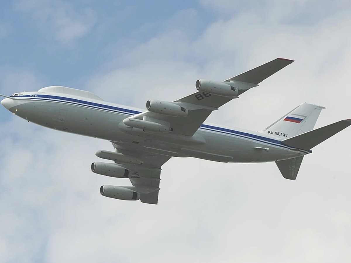     Ил-86 предназначен для эвакуации высшего военного руководства страны
