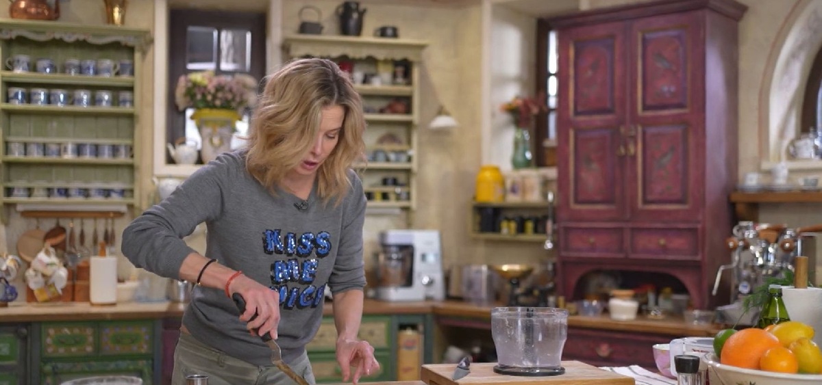    Юлия Высоцкая (Фото: кадр из программы «Едим дома»)