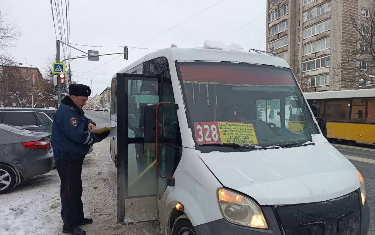    Нетрезвого водителя маршрутки задержали в Ижевске