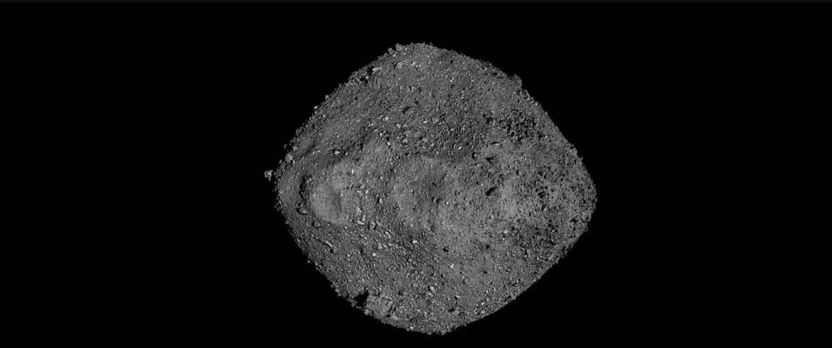    Астероид Бенну по праву называют «реактором жизни»: в образцах его пород найдены строительные блоки жизни — аминокислоты.