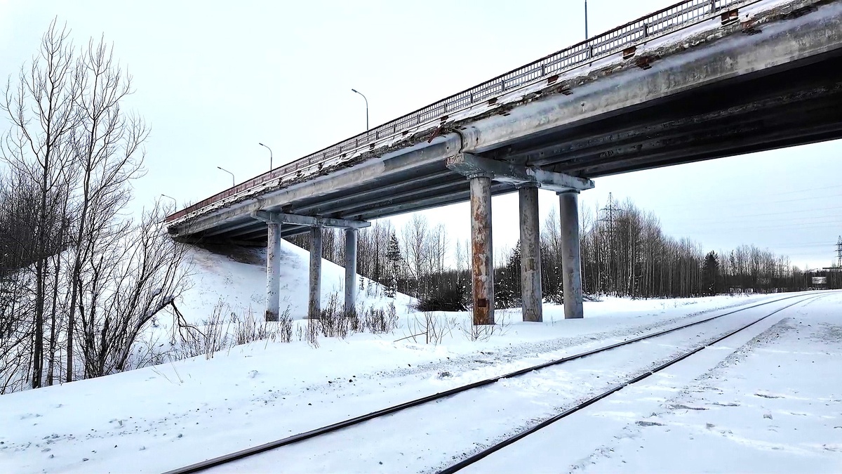    В Пыть-Яхе весной приступят к капремонту моста через железную дорогу