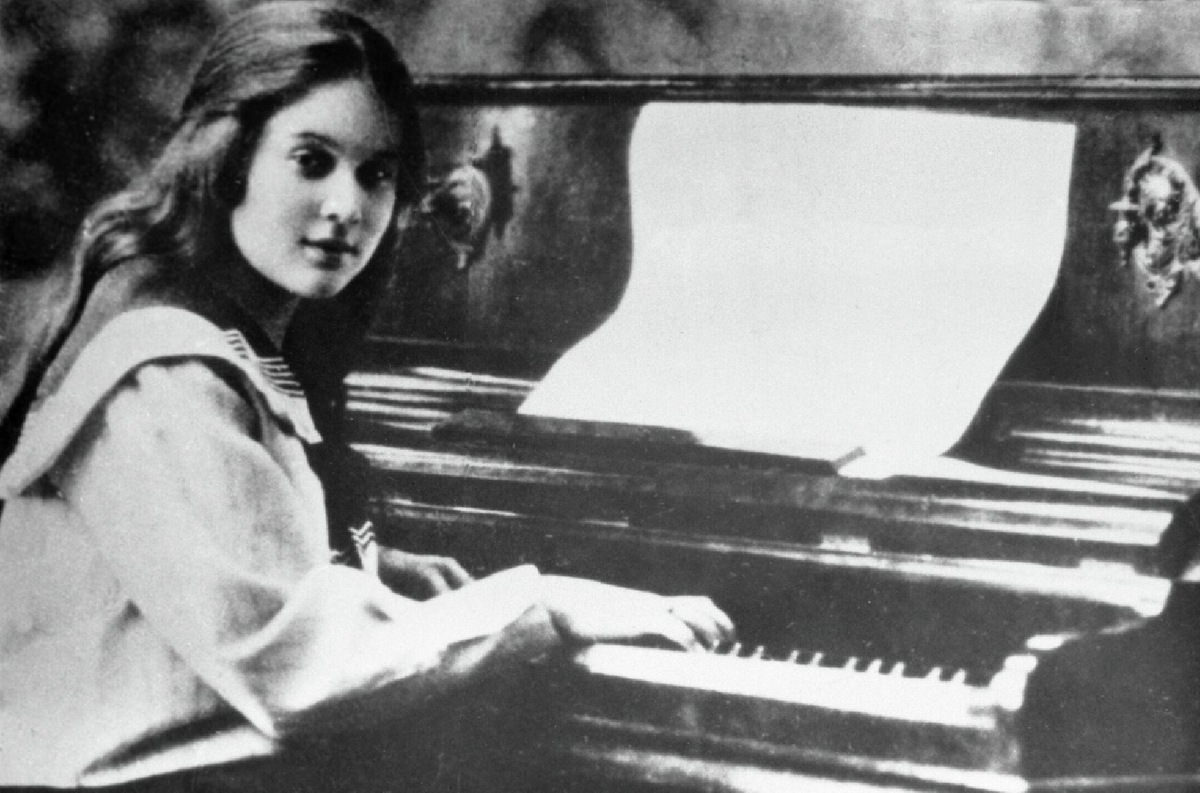    Любовь Орлова (фото: РИА Новости / РИА Новости)