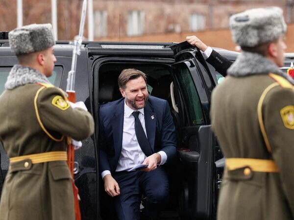    © REUTERS / Kevin Lamarque