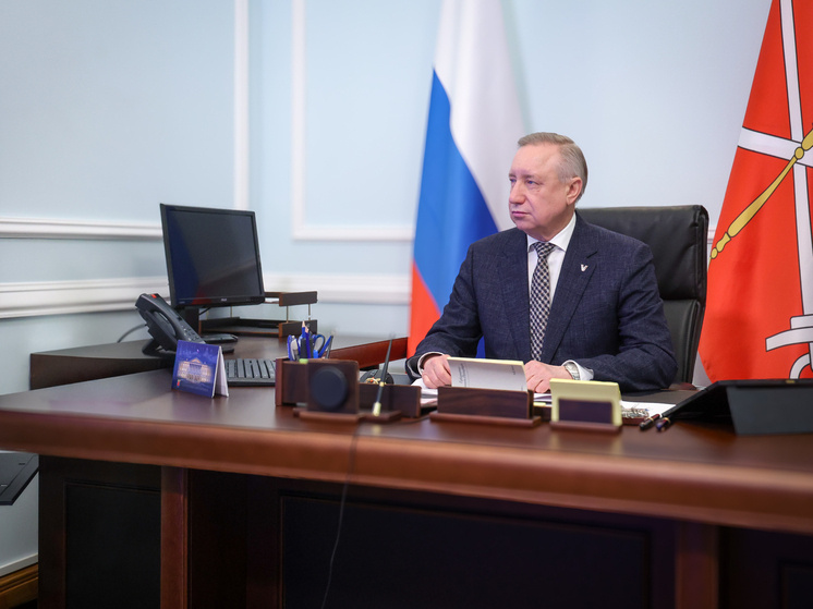     С детьми работают психологи, психотерапевты и другие специалисты, помогая им справиться с травмой, страхами и адаптироваться к новой жизни. Фото: пресс-служба Смольного