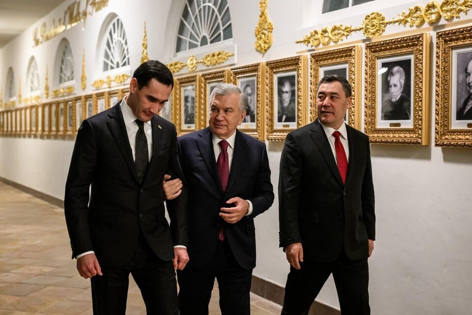    Президент США Дональд Трамп встретился в Белом доме с лидерами пяти стран региона — Казахстана, Киргизии, Таджикистана, Туркменистана и Узбекистана. Molly Riley/US White House / www.globallookpress.com