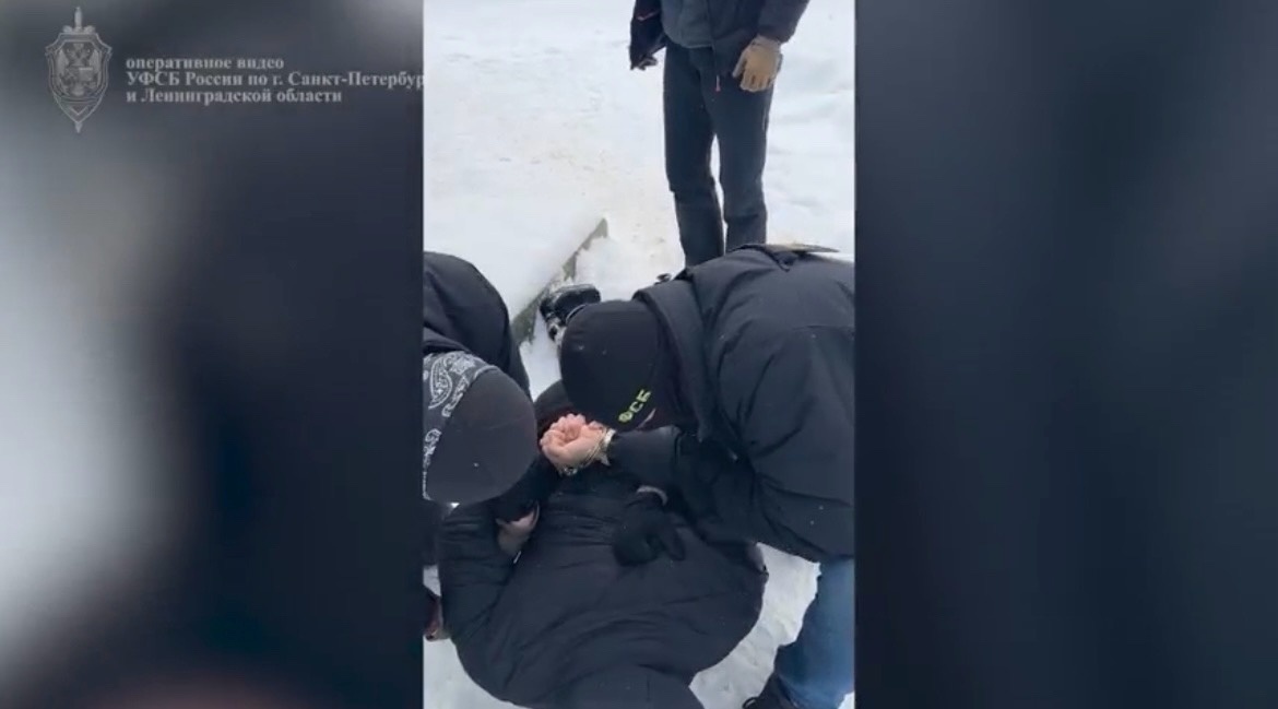Стоп-кадр из видео пресс-службы УФСБ России по городу Санкт-Петербургу и Ленинградской области