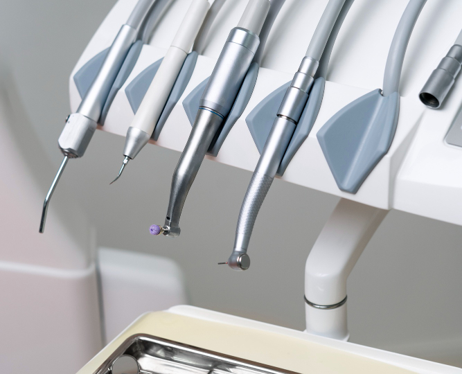 Батя не боялся ни 90-х, ни черта лысого, но бледнел при виде бормашины