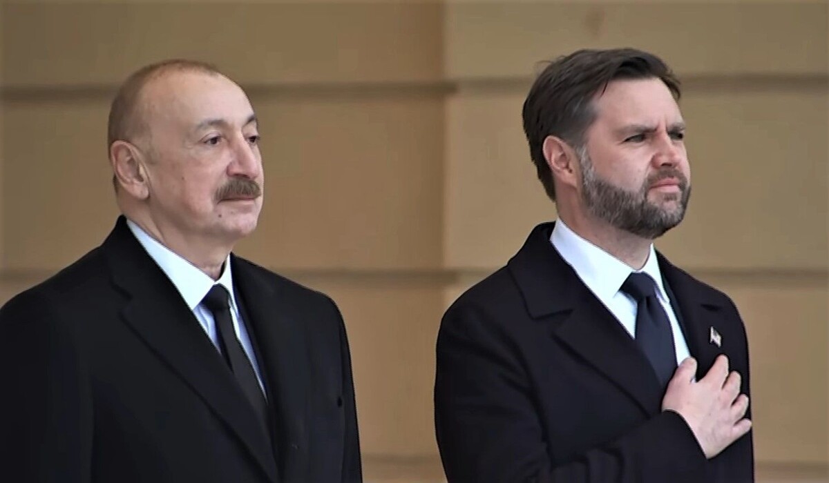     / Источник: Кадр из видео