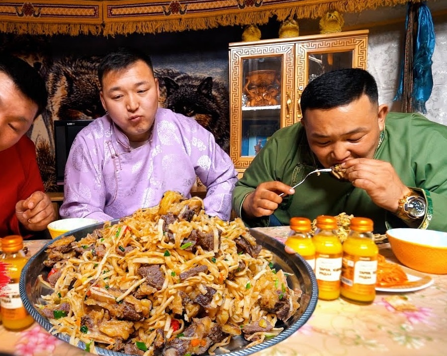 Фото взяты наугад из тырнета. Но душа за мужиков радуется.