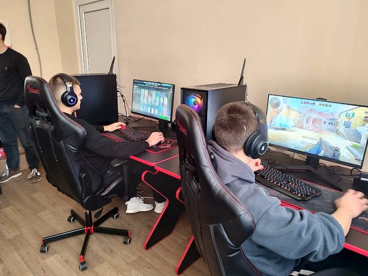    Администрация Михайловского МО