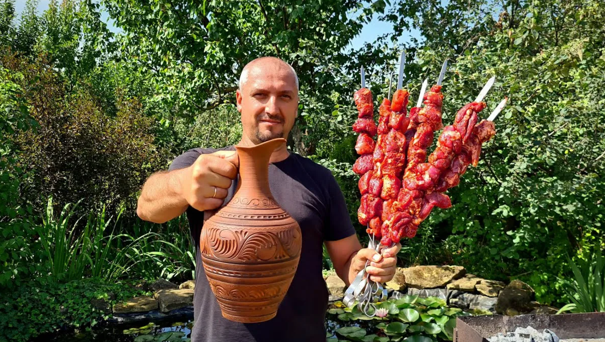 А ведь кто то, а грузины действительно знают толк в шашлыке...