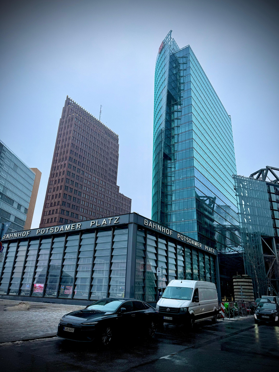 Берлин — это не только про историю, это про людей, которые учатся жить после неё. (с) Александер Арсланов