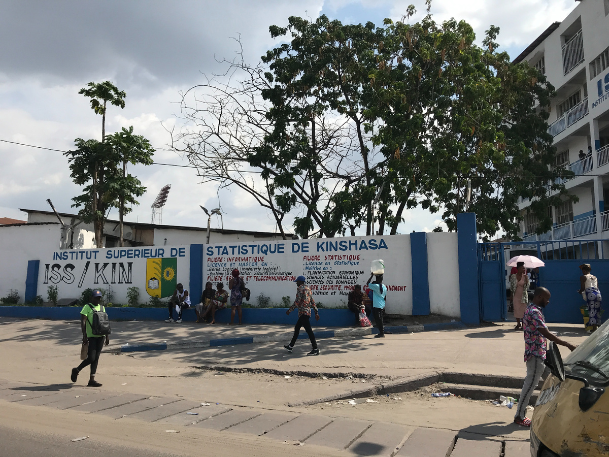 на улицах города