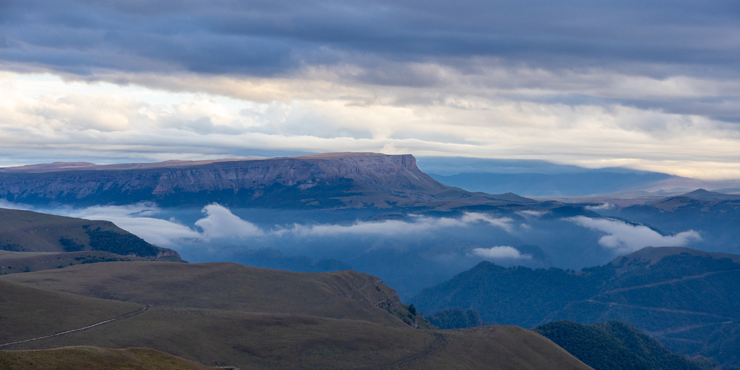 Путешествие на плато Канжол и кавказский "Стоунхендж". Много фото!