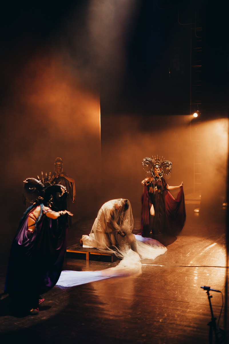 Фото рок-мистерии "Исида"