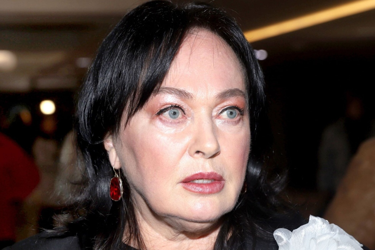     «Отвратительно!»: Ларису Гузееву возмутили фейковые аккаунты, публикующие ее личные фото и видео