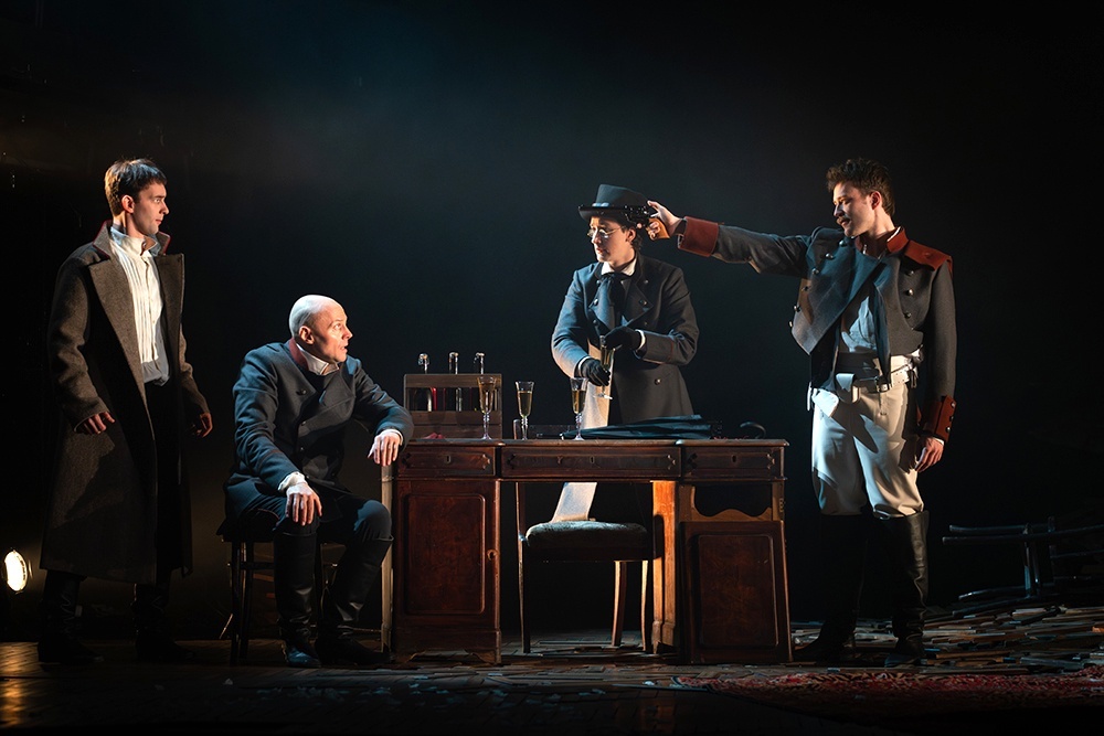    Спектакль получился неровный, местами загадочный, но занятный и содержательный. / Пресс-служба Театра на Таганке