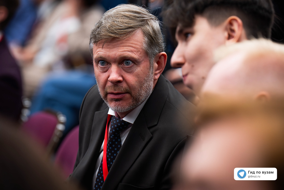 Петербругский международный юридический форум 2025. СМИ «Гид по вузам»