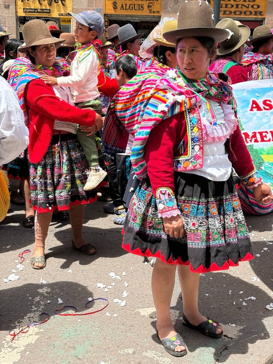 Участники карнавала  в Куско