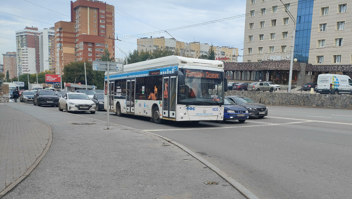 Бакалинская ул., троллейбус БТЗ-6241.01 "Горожанин", маршрут № 21