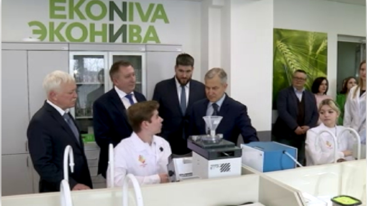    У студентов Курского ГАУ появилась возможность изучить отечественные семена на практике, в новой аудитории