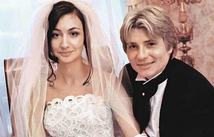 Первой супругой стала Светлана Шпигель.