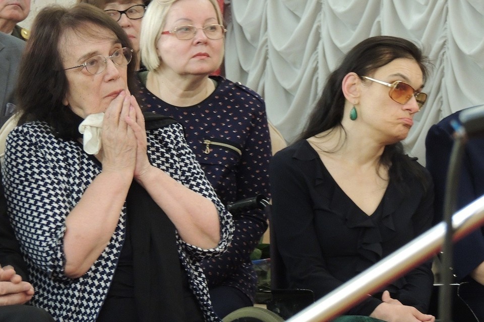    Гитана Аркадьевна Леонтенко и Мария Баталова Анастасия ПЛЕШАКОВА