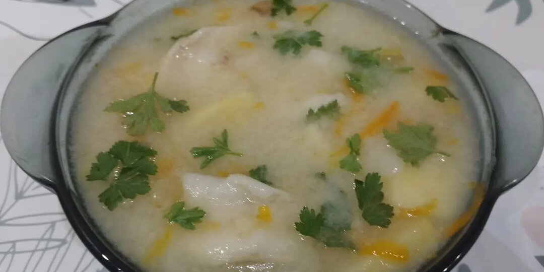 Суп картофельный с домашними пельменями из мясом свинины