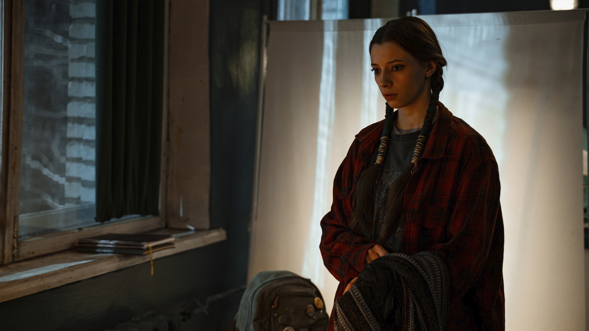 Кадр из сериала "Резервация"