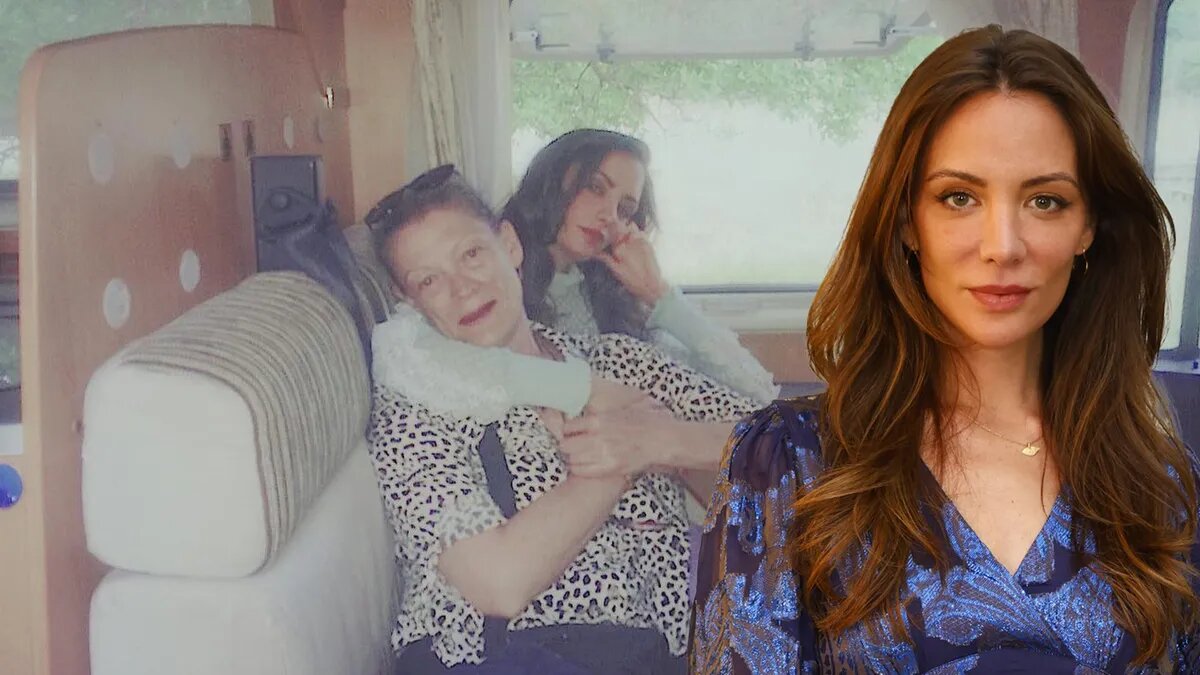    Мария Эрвас со своей матерью Хуаной . Фотомонтаж с изображениями из Europa Press и Instagram @maria_hervas_