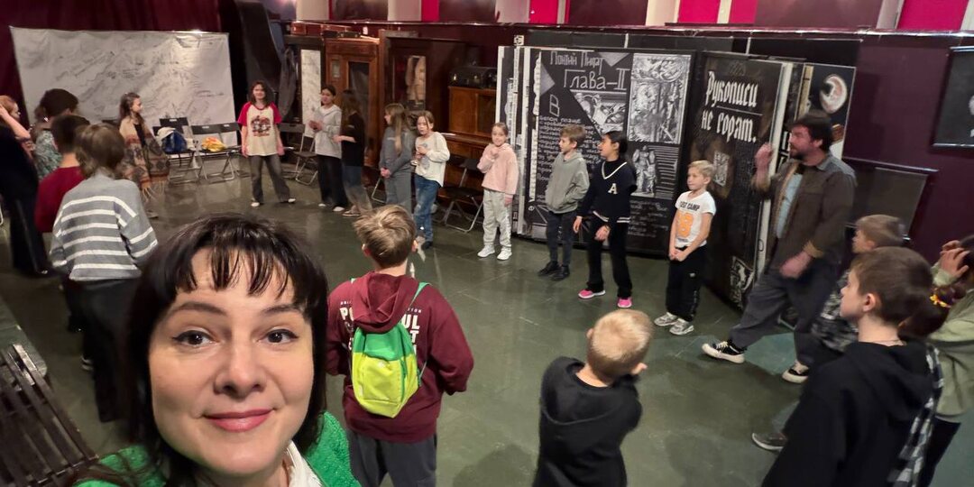 ♥️В стенах музея-театра «Булгаковский Дом» с начала февраля вновь зазвучали детские голоса – открылась детская театральная лаборатория