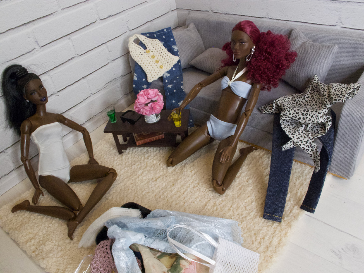 Чемодана тут практически не видно, но он есть!