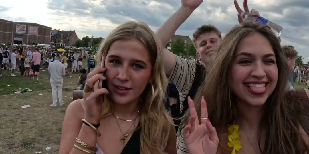 Иностранка в ШОКЕ от России: Как наши обычаи с едой и красотой поставили Сару на место её стереотипы