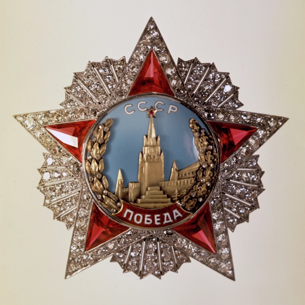    В ордене «Победа», которых изготовили 20 штук, стоят искусственные рубины. Фото: РИА Новости/ Алексей Бушкин