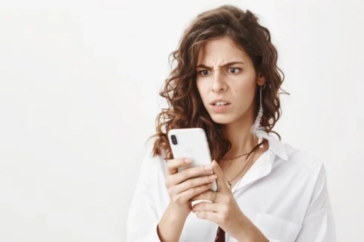    Следком Владивостока возбудил дело о «сливе» интимного видео в WhatsApp