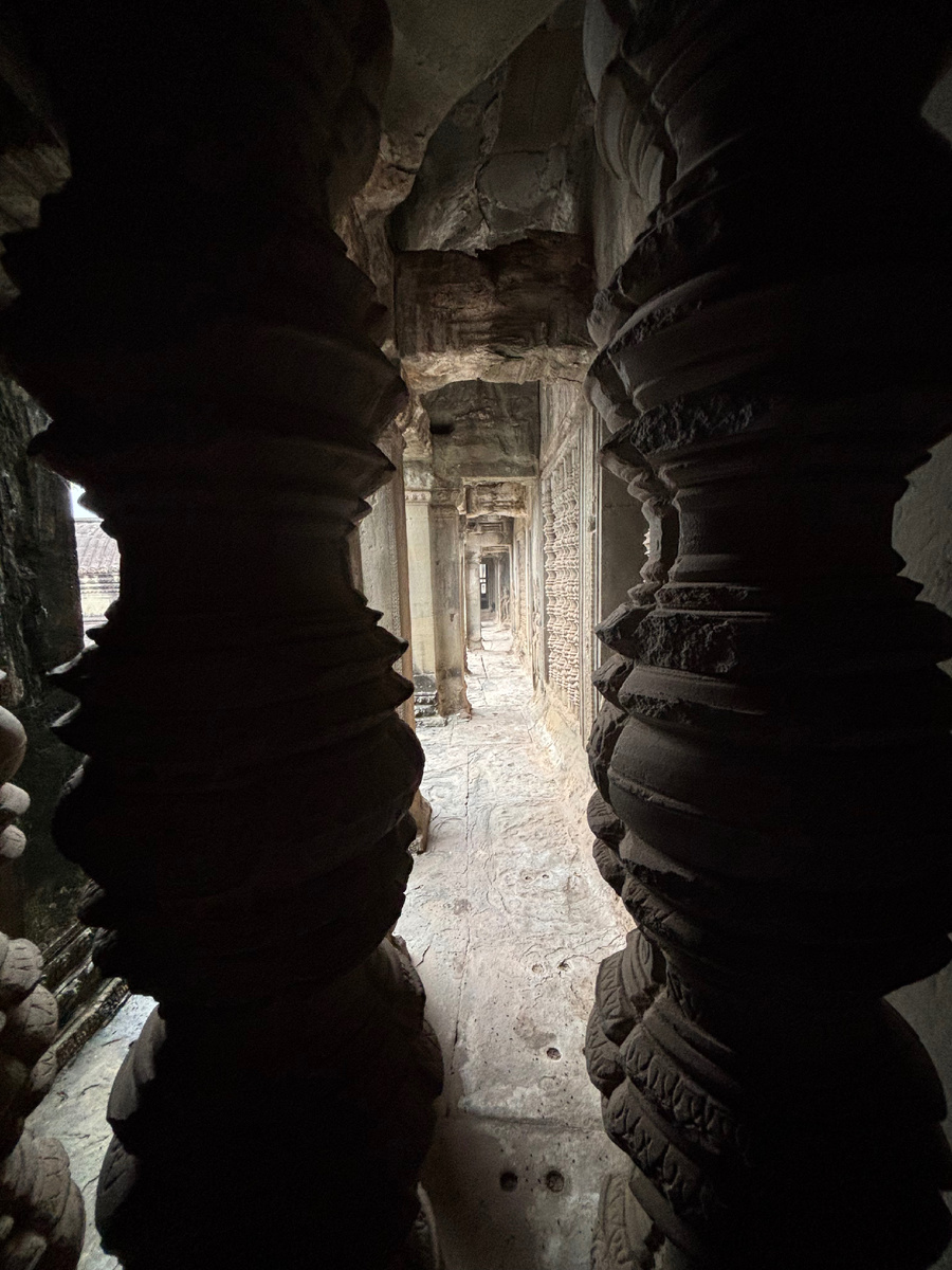 Коридор в глубину времени.