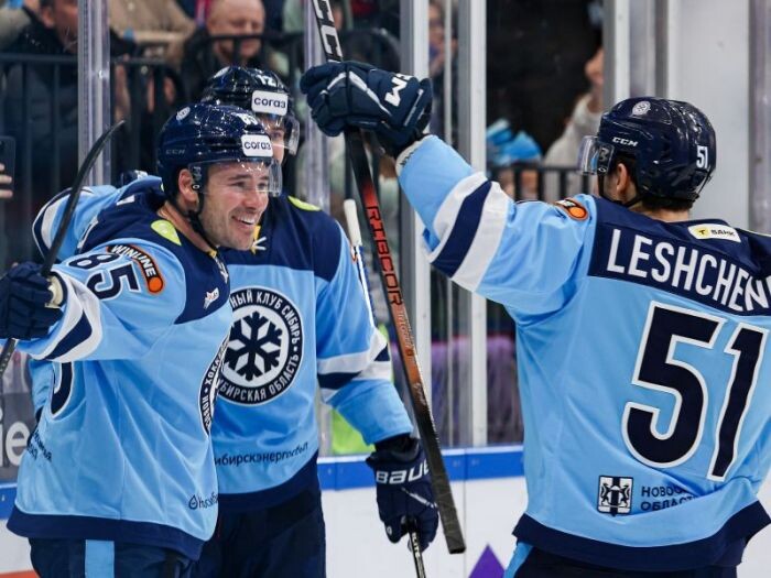 Хоккеисты «Сибири» разгромили «Сочи» и установили рекорд КХЛ