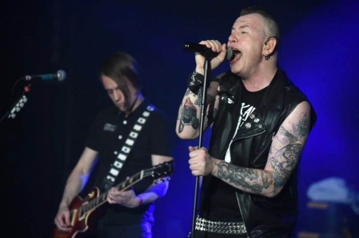    Экс-вокалист «Тараканов!» Спирин оставил в РФ многотысячные долги