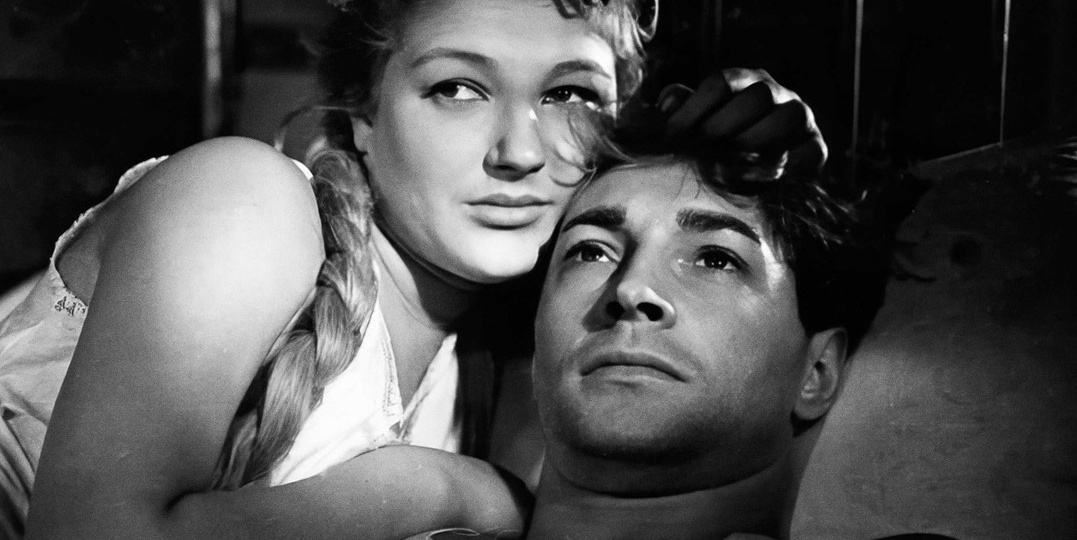 "Я снималась с Тихоновым, когда Мордюкова приехала со мной разбираться": тернистый путь к славе Светланы Дружининой