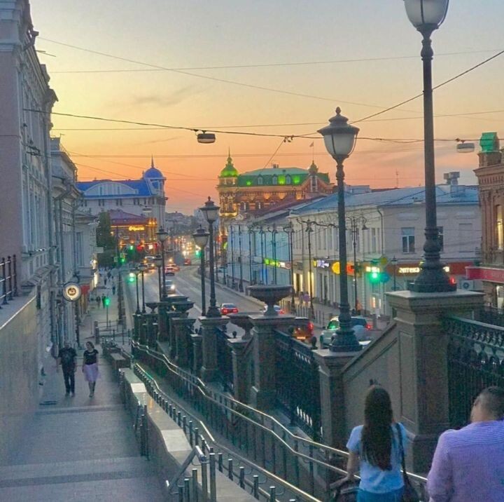 Спуск от Главпочтамта