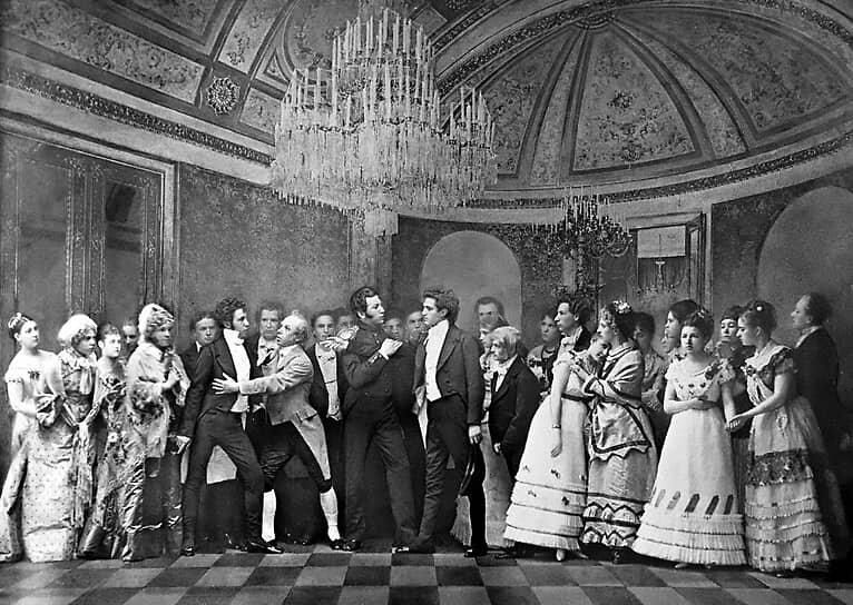 1879 год. Студенты Московской консерватории исполняют сцену из оперы Петра Ильича Чайковского «Евгений Онегин». Источник: https://www.classicalmusicnews.ru/signdates/eugene-onegin-premiere/